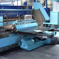 Machine pour fabriquer le carton dans notre usine Machine pour fabriquer le carton dans notre usine