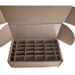 boite découpée croisillons pièces métalliques