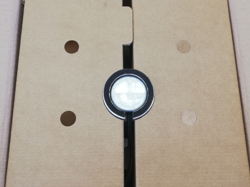 edc transmouss caisses lampe